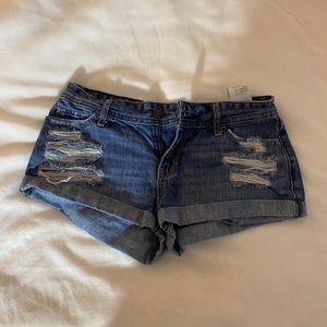 Hollister ripped jean shorts - 0 - 24